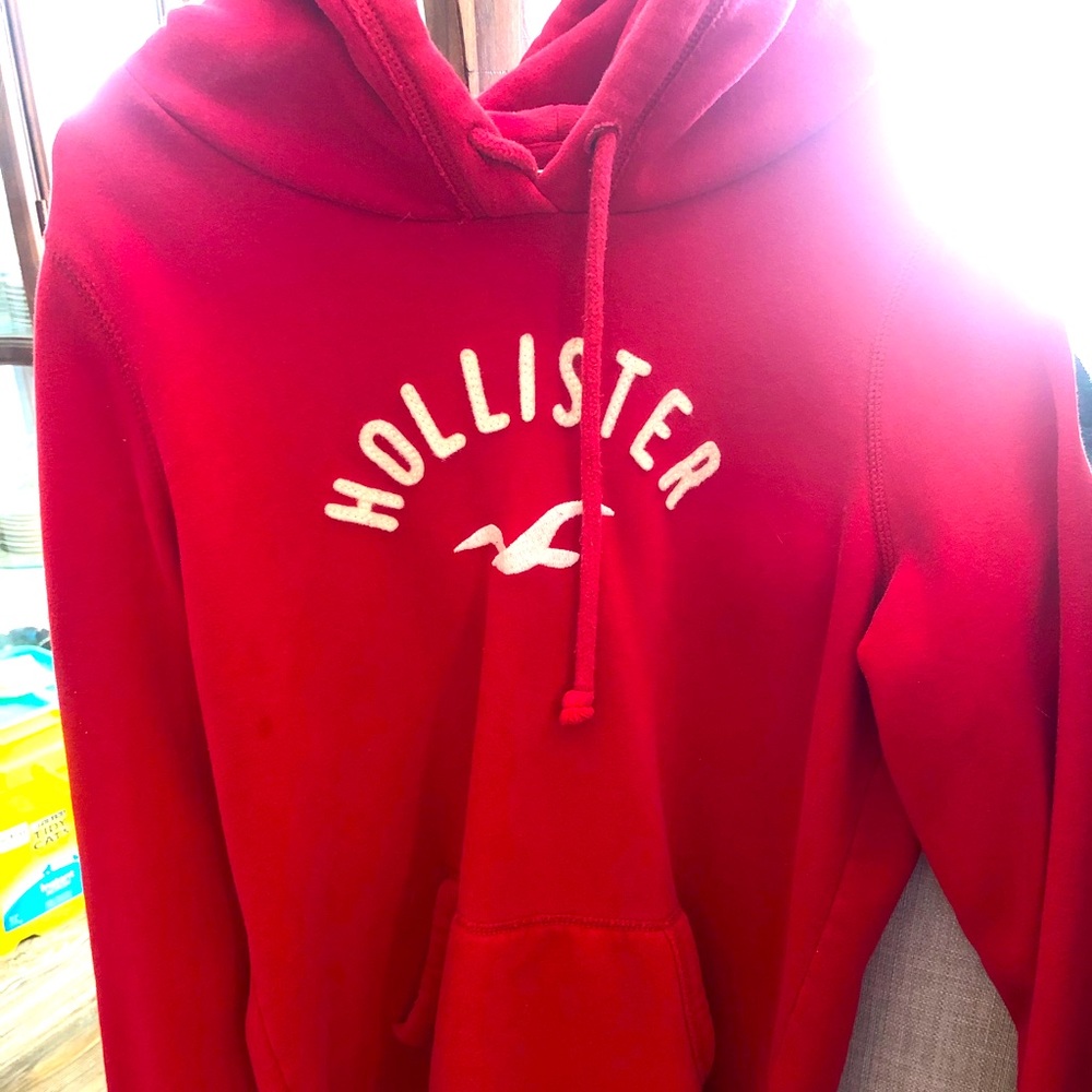 2 hollister hoodies